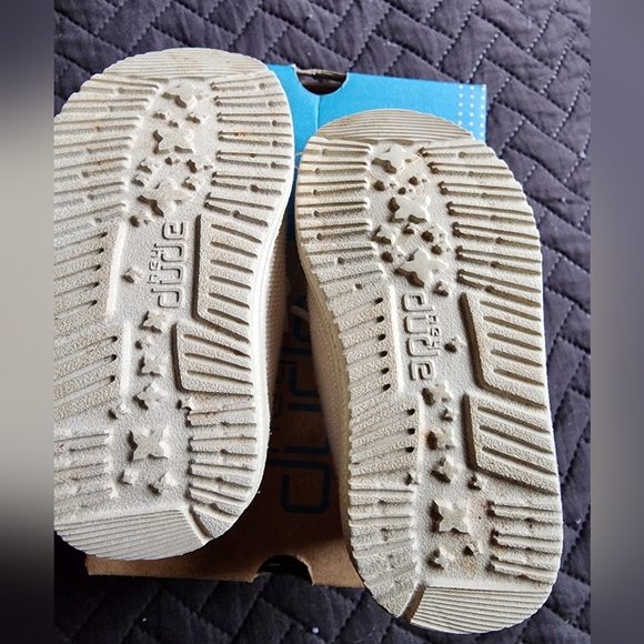 Hey Dude Toddler Wendy Funk Leo Safari Casual sz5 - Picture 2 of 4